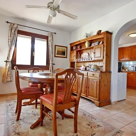 Villa Lovely With Wonderful Views